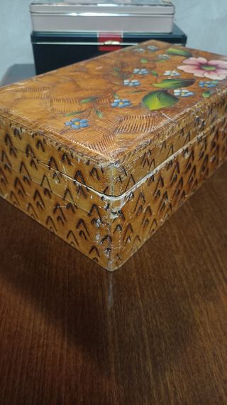 Scatola porta oggetti in legno