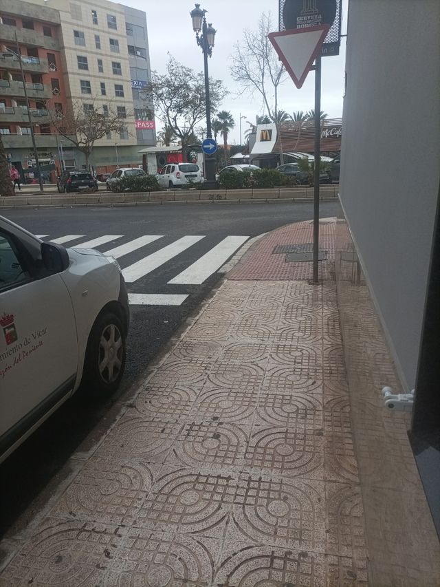 Se ofrece jardinero para trabajo