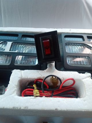 Faros alógenos sin estrenar