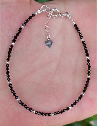 Pulsera, plata ley y espinela negra 