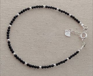 Pulsera, plata ley y espinela negra 