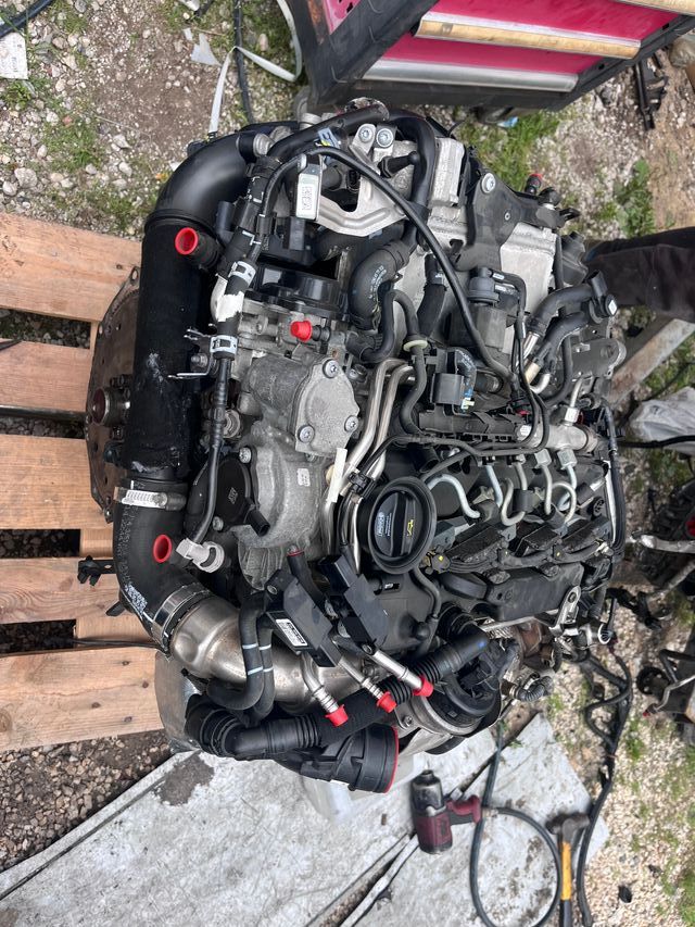 Despiece de motor Audi 2.0tdi T;cnh