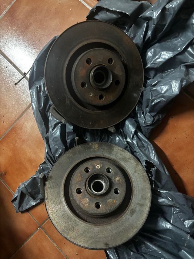 Se venden manguetas y disco de freno audi a3