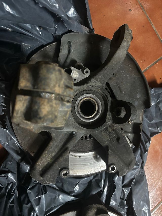 Se venden manguetas y disco de freno audi a3