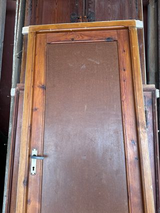 Puerta de paso de madera