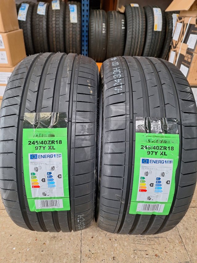 Neumáticos NUEVOS 245 40 18 97Y