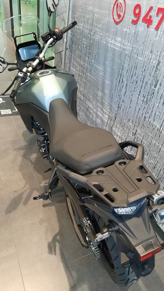 SUZUKI V STROM 800 TECH