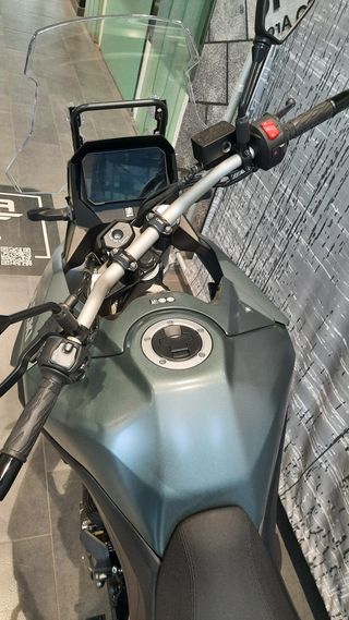 SUZUKI V STROM 800 TECH