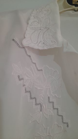 Blusa bordada