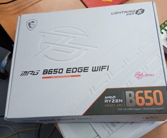 MSI MPG B650 EDGE WIFI  NUEVA