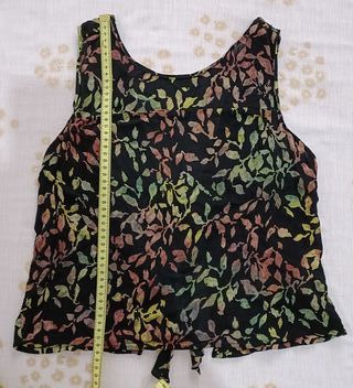 Top estampado espalda descubierta