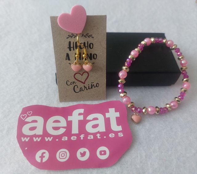 Bisutería solidaria. PULSERAS-PENDIENTES handmade