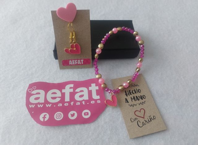 Bisutería solidaria. PULSERAS-PENDIENTES handmade