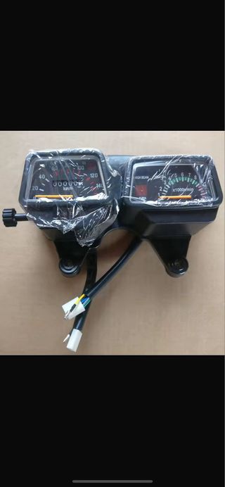 marcador yamaha dt 125.