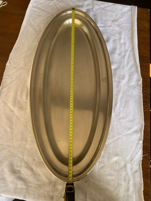 Fuente de servir muy muy grande