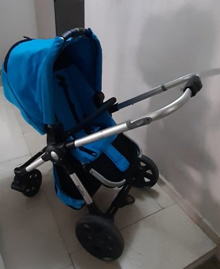 Carro bebé,silla de paseo y bicicleta de madera.