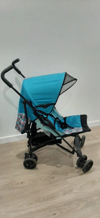 Carro bebé,silla de paseo y bicicleta de madera.