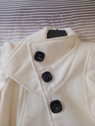 ABRIGO DE PAÑO EN PERFECTO ESTADO