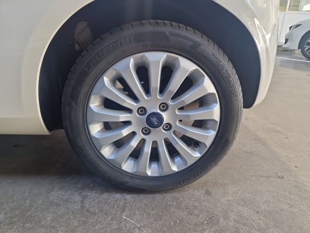 Ford Ka Gasolina 2014