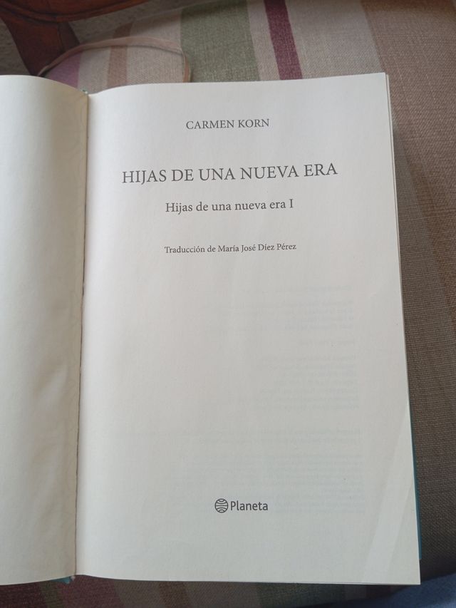 Hijas de una nueva era (Saga Hijas de una nueva era 1): Cuatro mujeres que se enfrentaron a los momentos cruciales del siglo XX