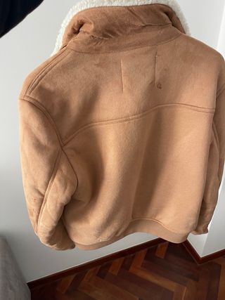 Cazadora Bershka