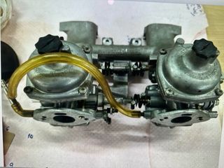 Vendo de triunth kit de carburadores