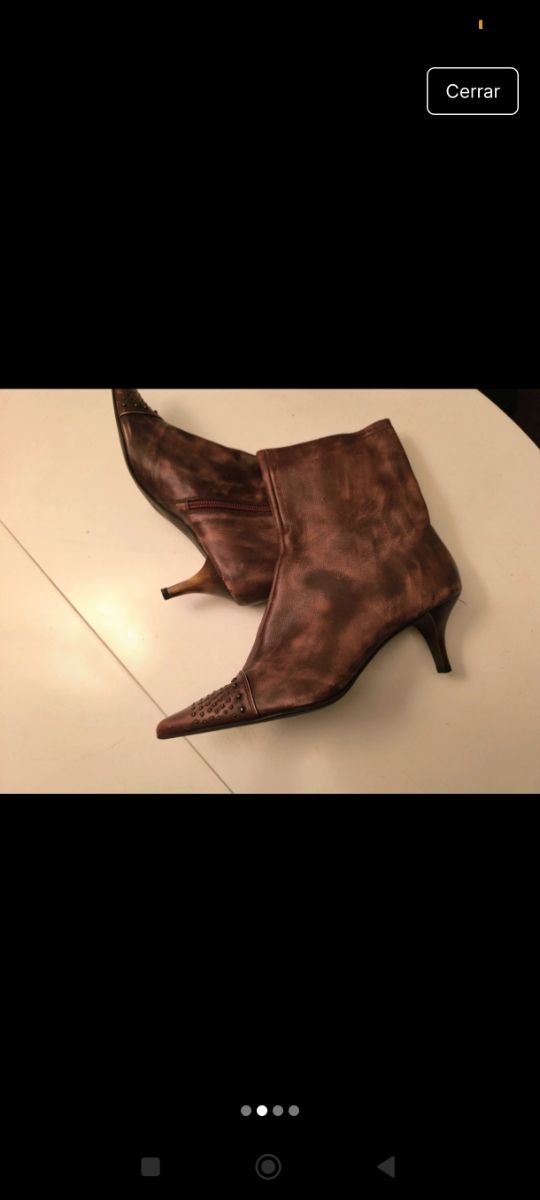 Botines granates en piel