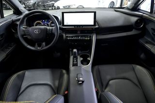 Toyota C-HR   2.0 200H Premiere Edition 