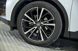 Toyota C-HR   2.0 200H Premiere Edition 