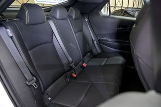 Toyota C-HR   2.0 200H Premiere Edition 