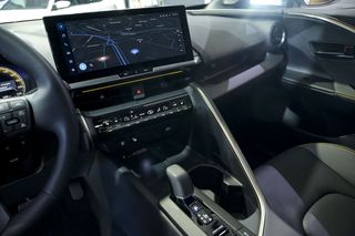 Toyota C-HR   2.0 200H Premiere Edition 