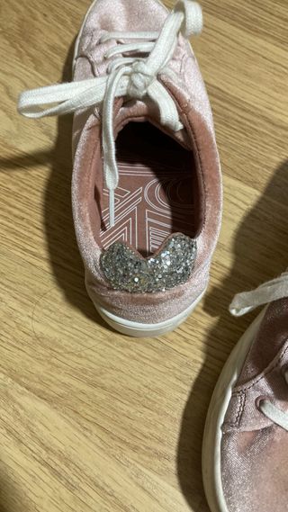 Zapatillas cordones terciopelo