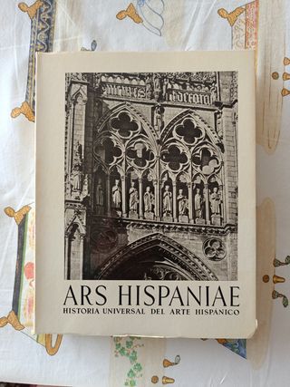 Ars hispaniae. Libro dedicado al arte español.