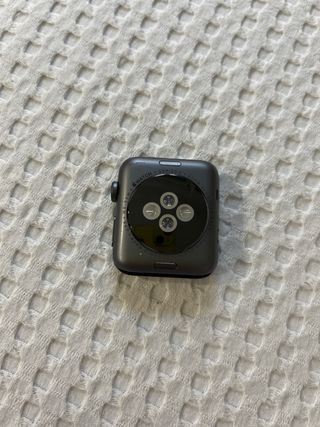 Apple watch con pantalla rota.