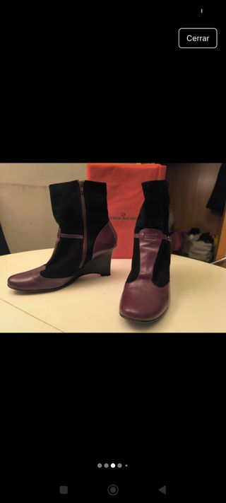 Botines en piel bicolor con cuña 