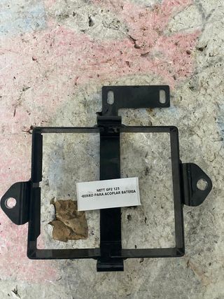 HIERRO PARA ACOPLAR BATERIA MITT GP2 125