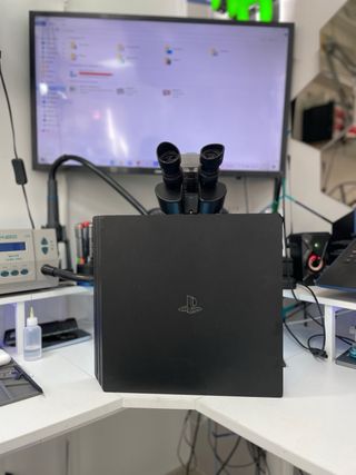 PS4 slim 3GEN 1TB