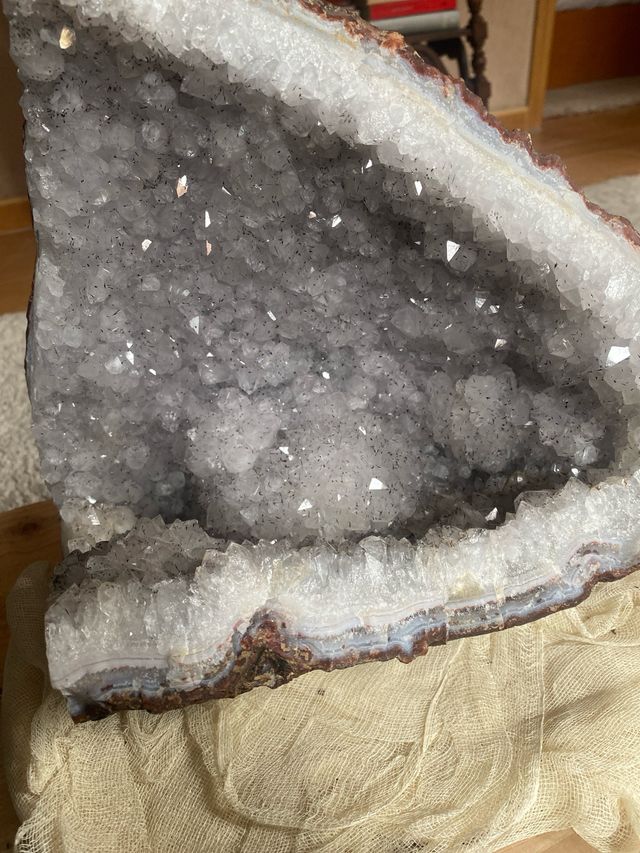 GEODA DE AGATA AMATISTA