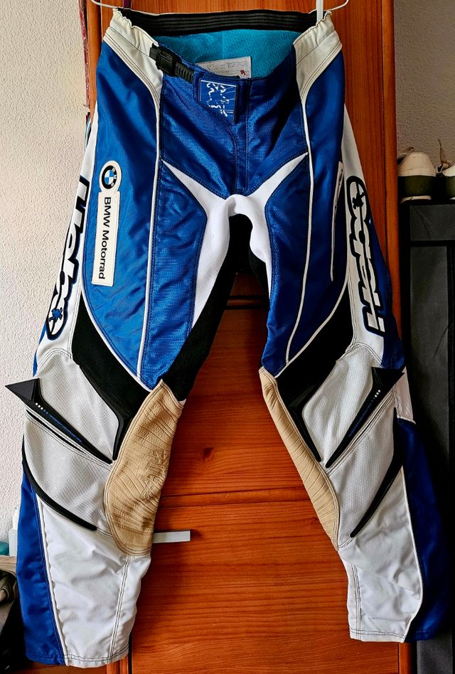 Pantalón off road BMW-HEBO