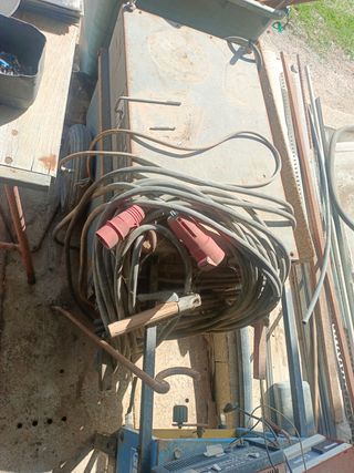 Máquina antigua de soldar