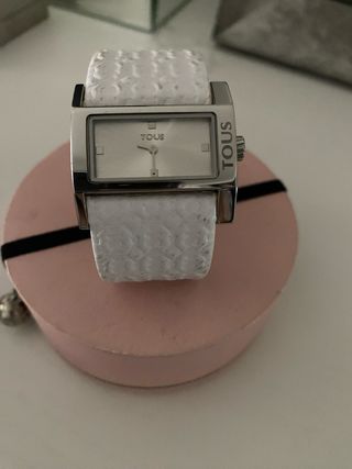 Reloj blanco tous
