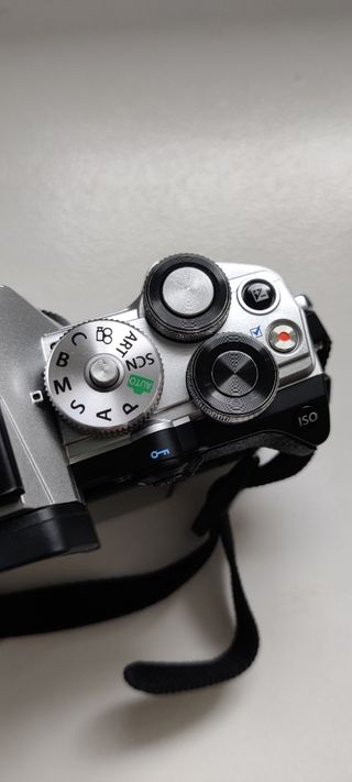 Olympus OM-D E-M5 III +Garantía