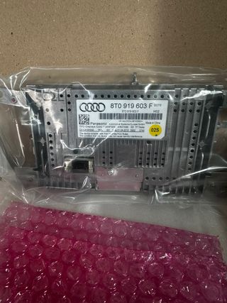 Radio casette audi con pantalla gps y protector