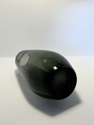 Florero de cristal ahumado