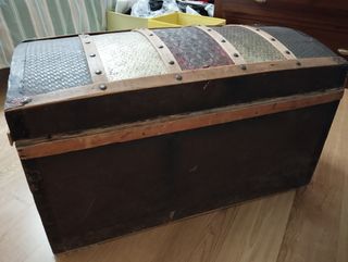 Baúl antiguo restaurado SXIX