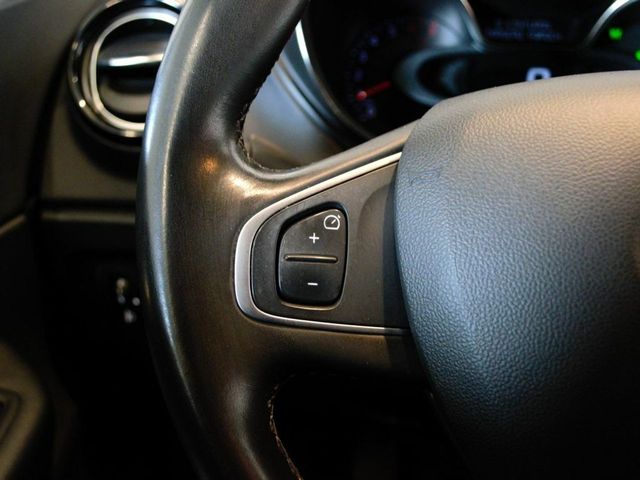 Renault Captur Limited TCe 66kW (90CV) -18