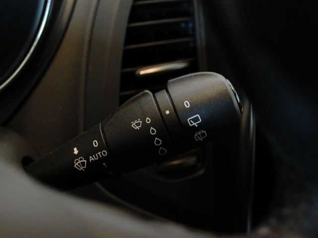 Renault Captur Limited TCe 66kW (90CV) -18