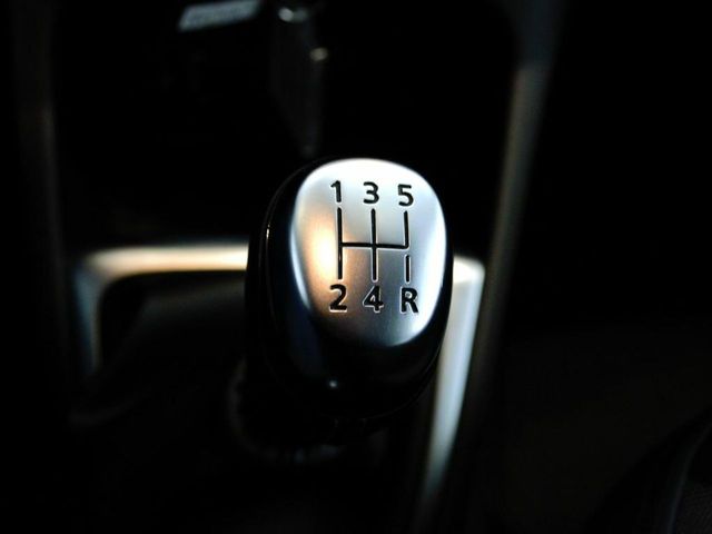 Renault Captur Limited TCe 66kW (90CV) -18