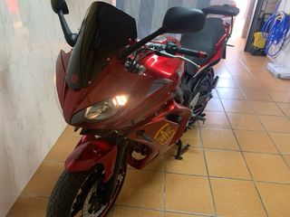 Motocicleta Yamaha fz6 s2