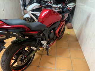 Motocicleta Yamaha fz6 s2